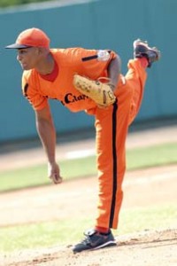 Serie-49-Beisbol-Equipo-Villa Clara Lanzador Freddy Asiel Alvarez