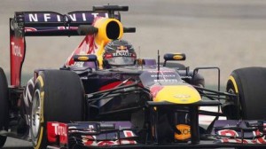 Formula-Sebastian-Vettel-Bull-AP_CLAIMA20131025_0131_17