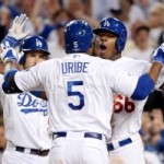 mlb_g_uribe_9_kh_300x200