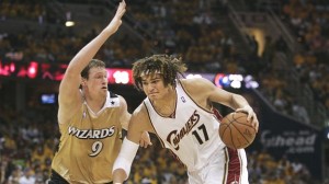 ANDERSON VAREJAO