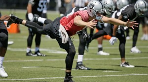 a_derek_carr_1296