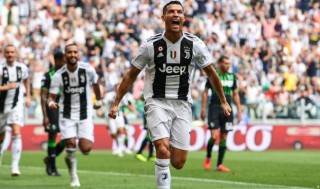 CRISTIANO RONALDO
