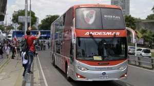 FBL-LIBERTADORES-RIVER-BOCA-DEPARTURE