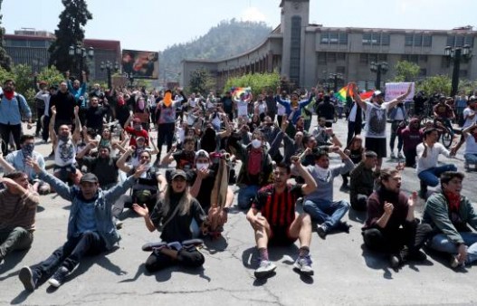 chile-protesta-ap19293579627814_12447312_20191020152614