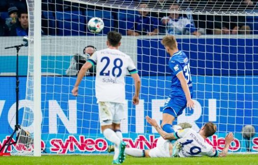 shalke-20-10-2019-ap19293630620066_12447348_20191020153735