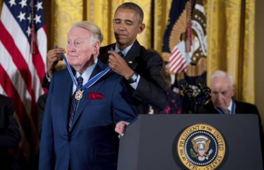 barack-obama-vin-scully_13743669_20200424145015