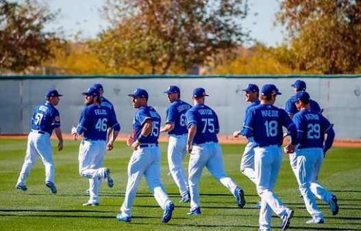 austin-barnes-grant-dayton-josh-fields-scott-kazmir-kenta-maeda-dodgers-2017-spring-training_13887218_20200513200045