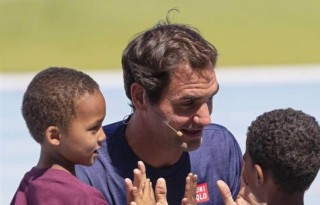 covid-19-roger-federer-foundation-d_13836614_20200507055640
