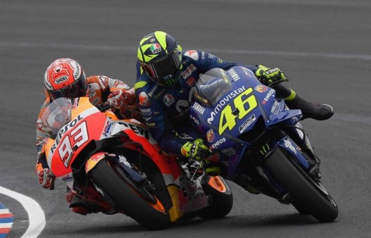 valentino-rossi-marc-marquez-gp-argentina-motogp-2018-eb617148-focus-min0.15-0.18-895-573