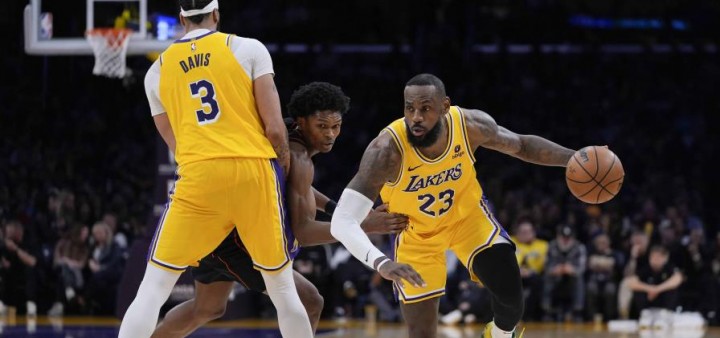 lebron-quiere-mas-de-us100-mm-para-renovar-o-se-iria-focus-0.27-0.41-896-504